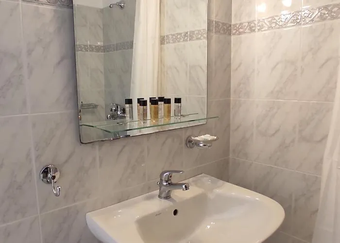 Astrofegia And Apartman *