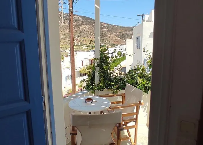 Astrofegia And Apartman Kamáresz