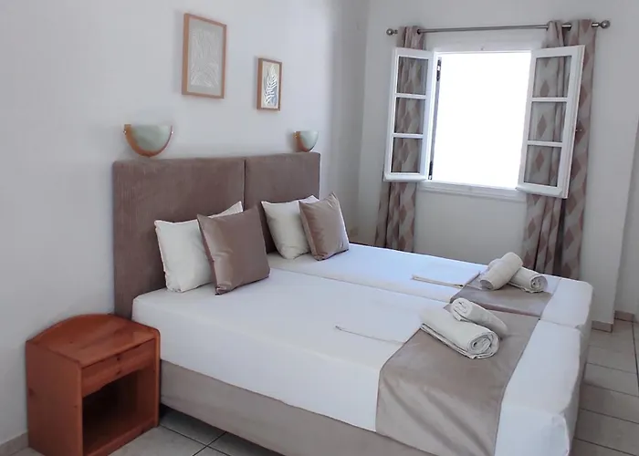 Astrofegia And Apartman Kamáresz