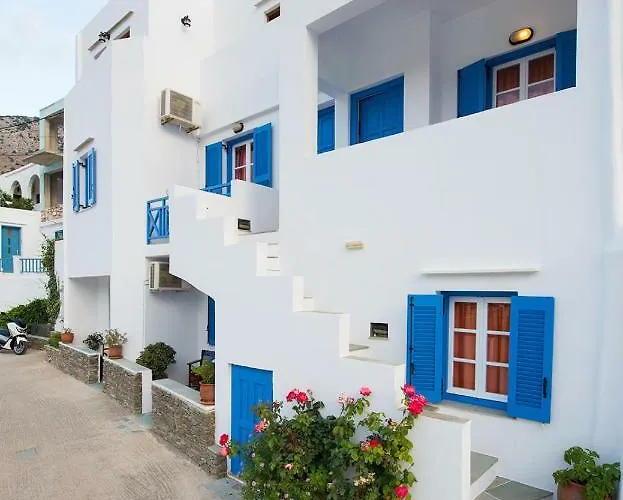 Astrofegia And Apartman Kamáresz